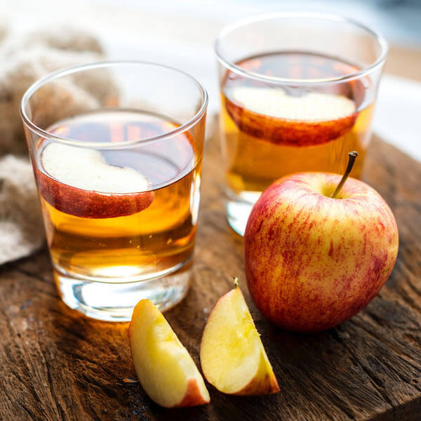 Apple juice in glass